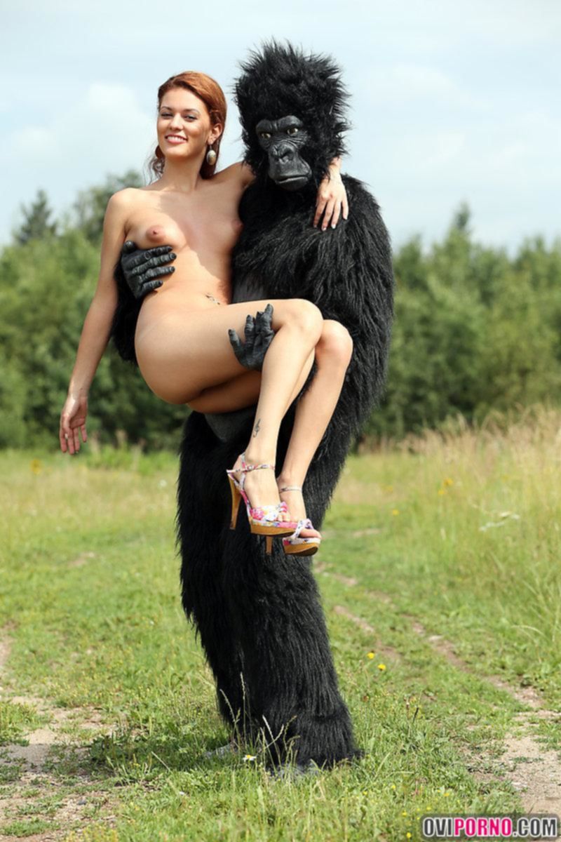 Секс с горилой